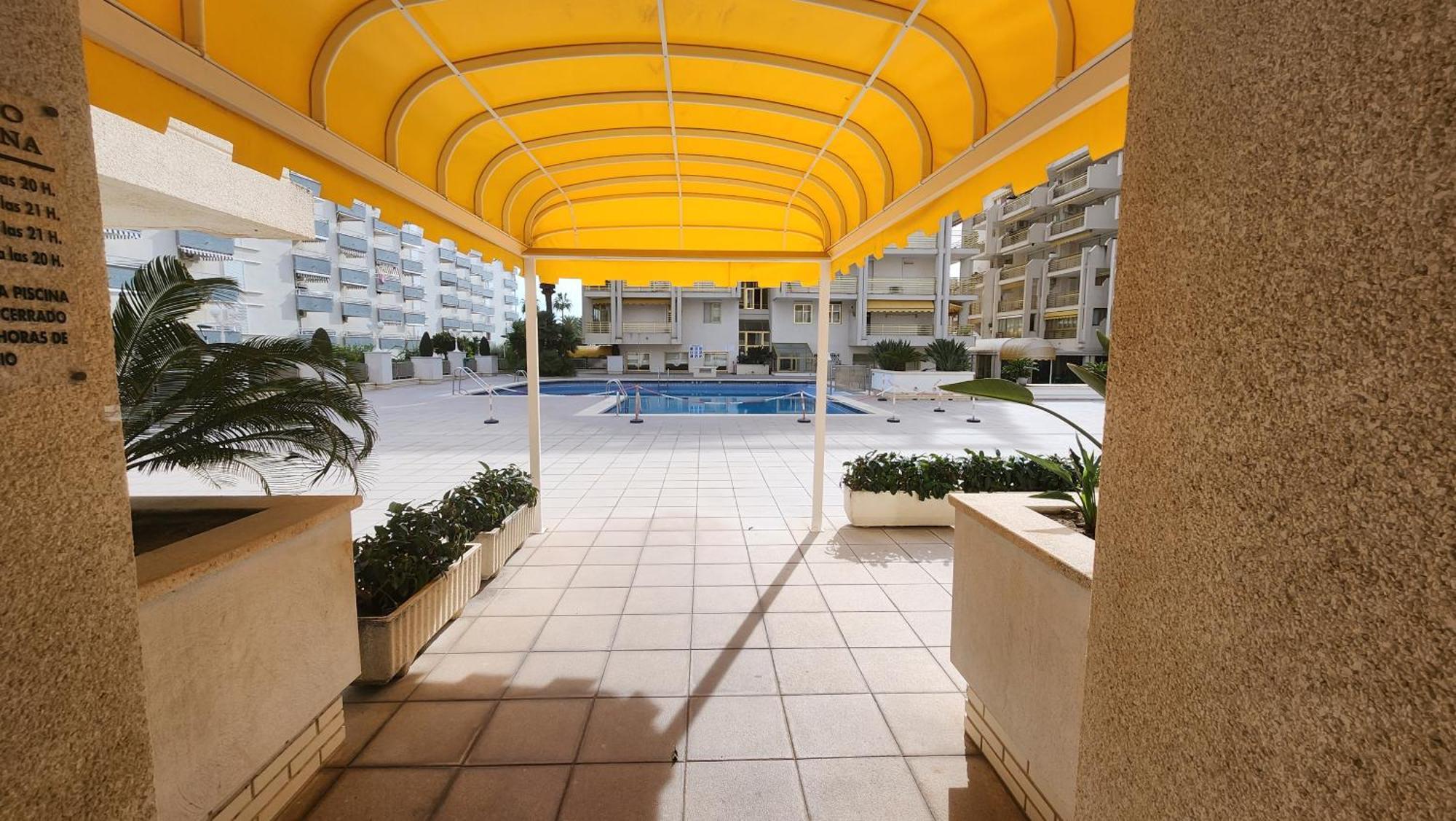 Apartments Novelty Salou Phòng bức ảnh